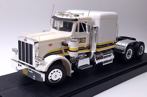 Camion NAPA Revell 1/24 Diecast PETERBILT 359 - Photo 2 sur 14