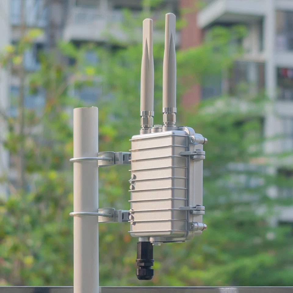 1200M Wireless Range Extender Metal Shell Outdoor AP Mesh Router PoE 2*Antenna - Image 2 of 4