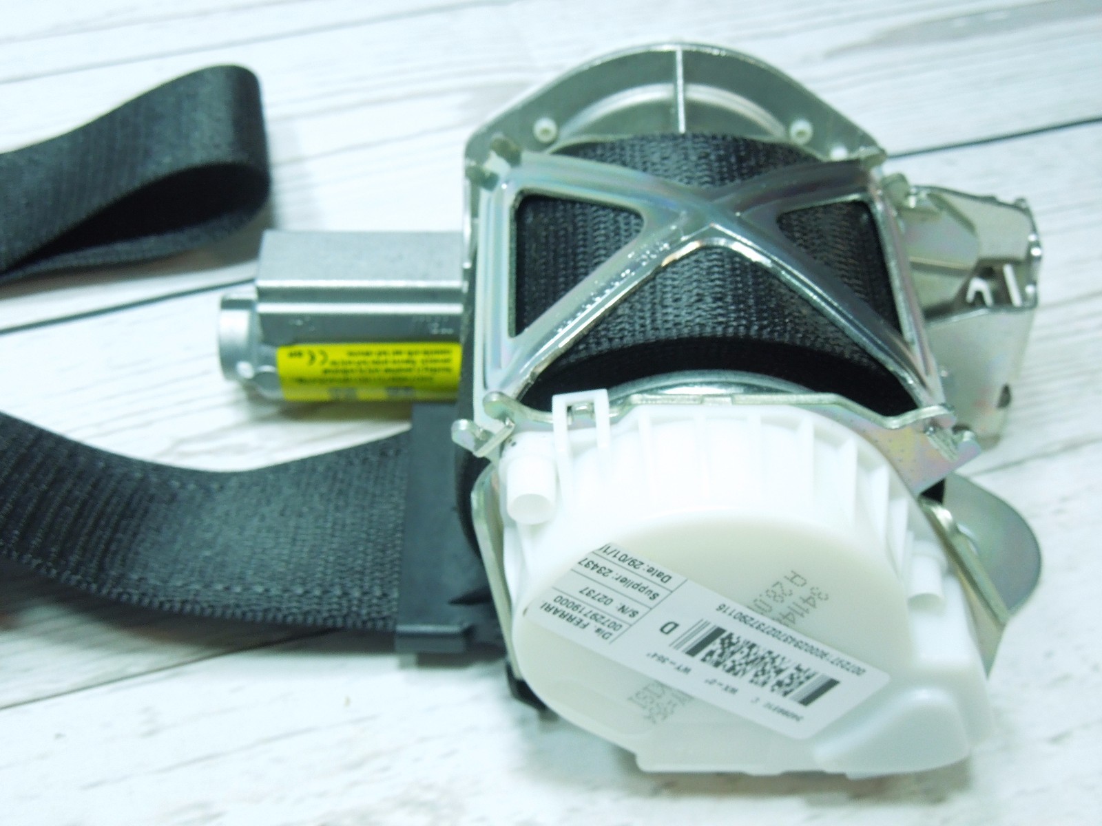 Ferrari FF FRONT+RIGHT Seat belt P/N 84793230