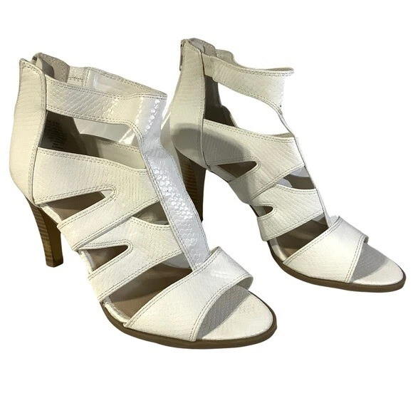 Simply Vera Wang Women Peep Toe Dress Shoes White Strappy Cone Heel Size 8.5M