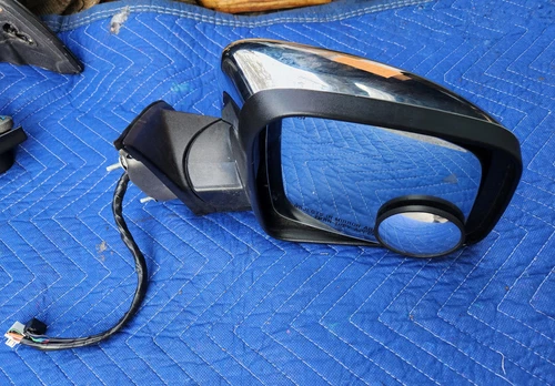 2011-2022 Jeep Grand Cherokee RH Right Passenger OEM Blind Spot Power Mirror