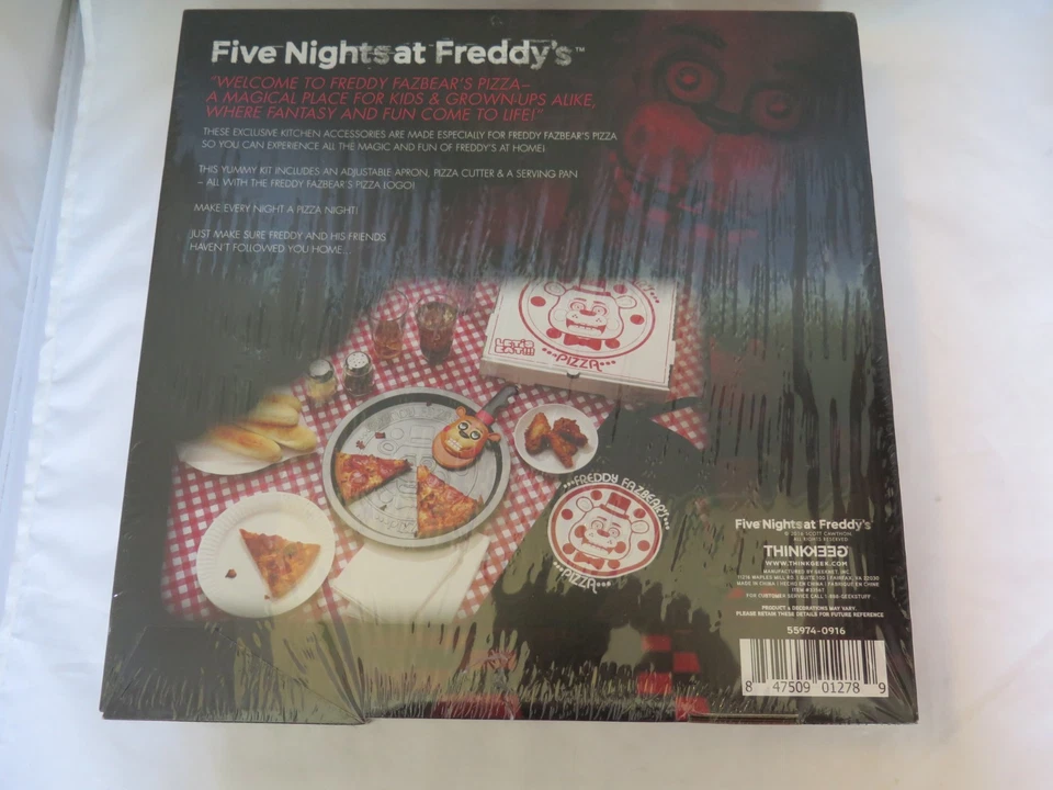 Five Nights at Freddy's 3 Pc. Fazbear's Pizza Box Apron Kit - New/Sealed - fl - Image 3 of 4