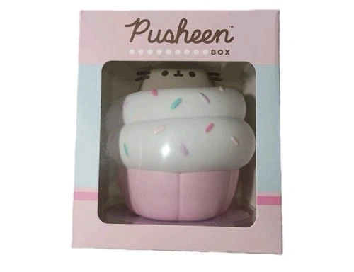 Pusheen Cupcake Vinyl Figure Box Exclusive Collectible Winter 2025 Damage Box