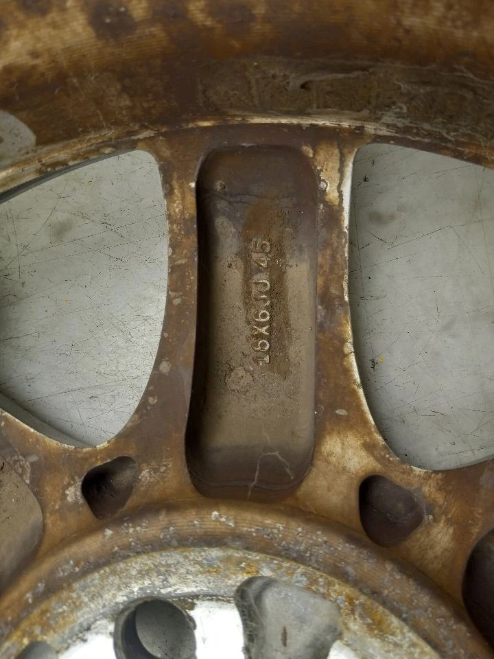 07 08 09 TOYOTA PRIUS 16X6 GRAY WHEEL 7 SPOKE - Image 3 of 4