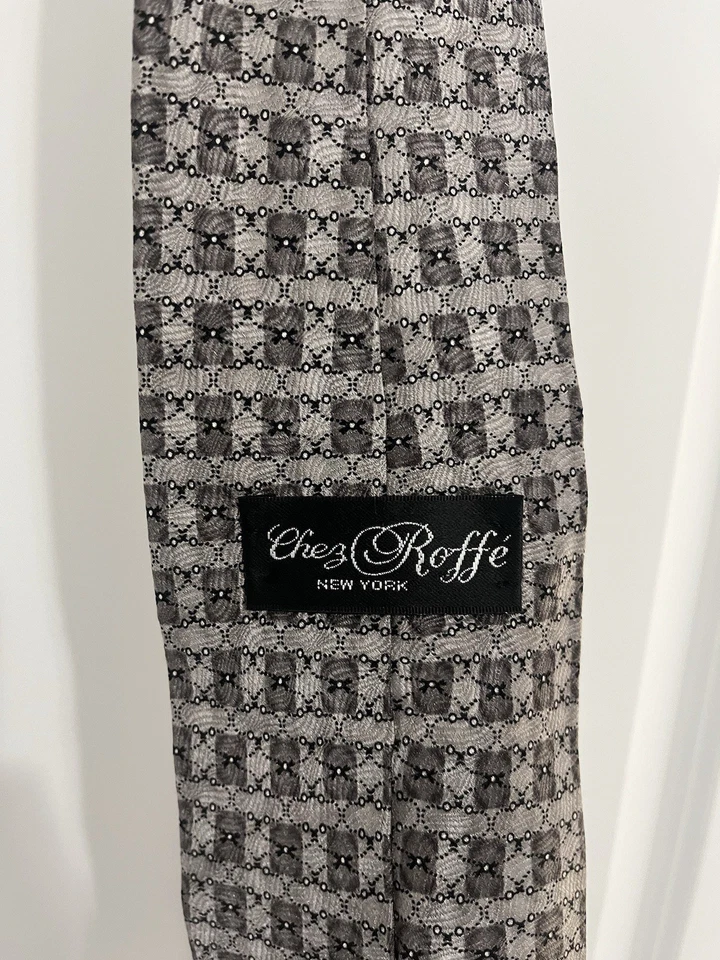 Mezcla de seda de diseñador geométrico marrón blanco gris carbón vintage para hombre Foto 2 de 3