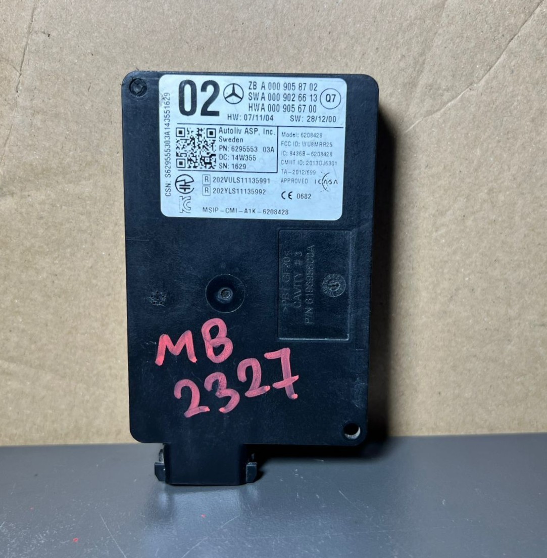 Mercedes W205 W222 Bumper Blind Spot Radar Distance Sensor Module A000 9058702