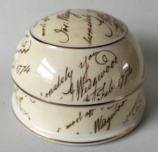 Wedgwood  Josiah Bicentenary Domed Paperweight