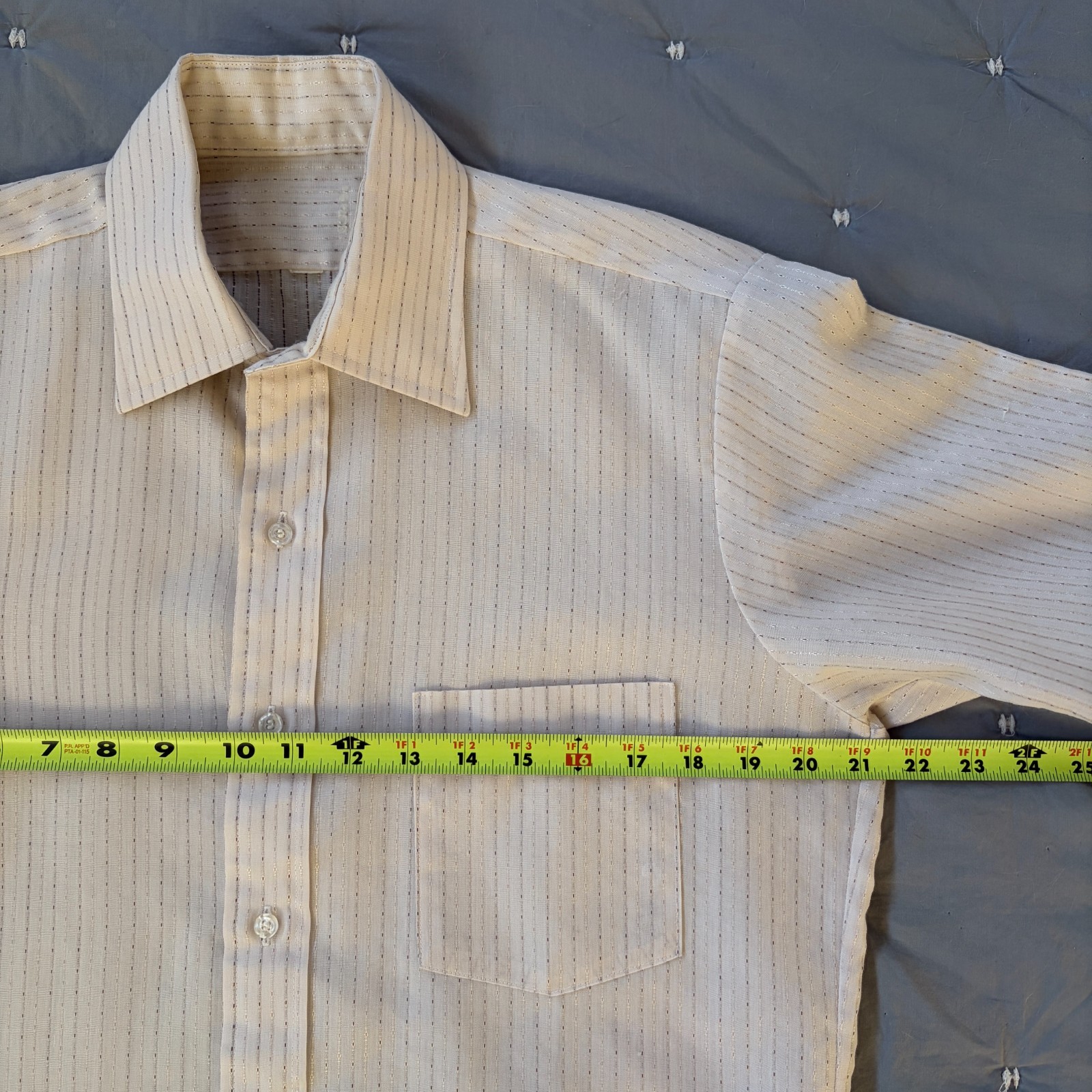 Retro striped off-white button down shirt crop top | VTG retro | Size S/M thumbnail 2