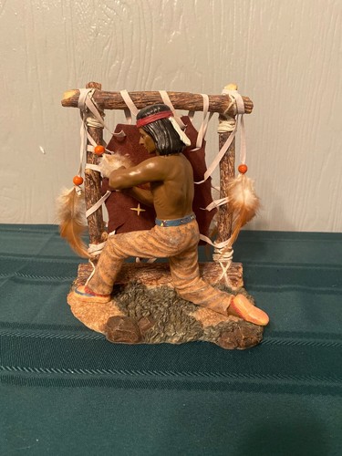 Vintage Young's Inc. Collectibles Edition Native American Indian Man Statue 7,5" - Bild 1 von 5