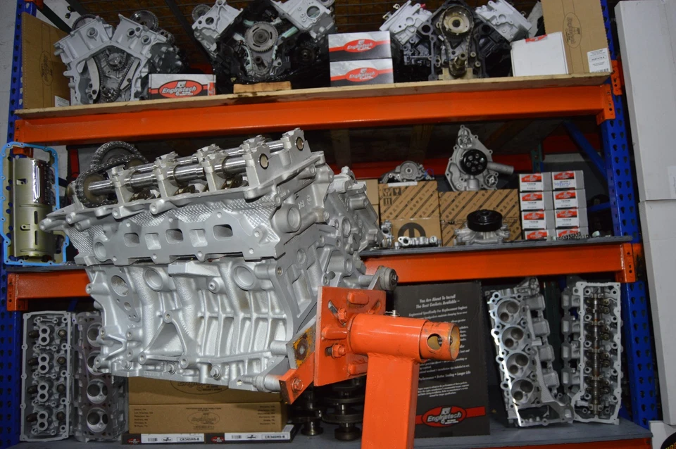 Motor de bloque largo reconstruido/reconstruido Chrysler/Dodge 300 Charger Magnum Sebring 2,7 l Foto 2 de 4