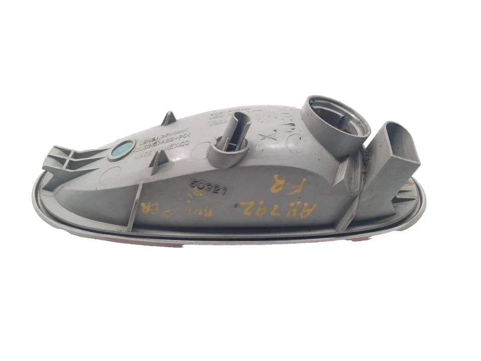 02-05 VOLKSWAGEN BEETLE LUZ INTERMITENTE ESTACIONAMIENTO LADO DERECHO OEM, 116-50766B Foto 4 de 4