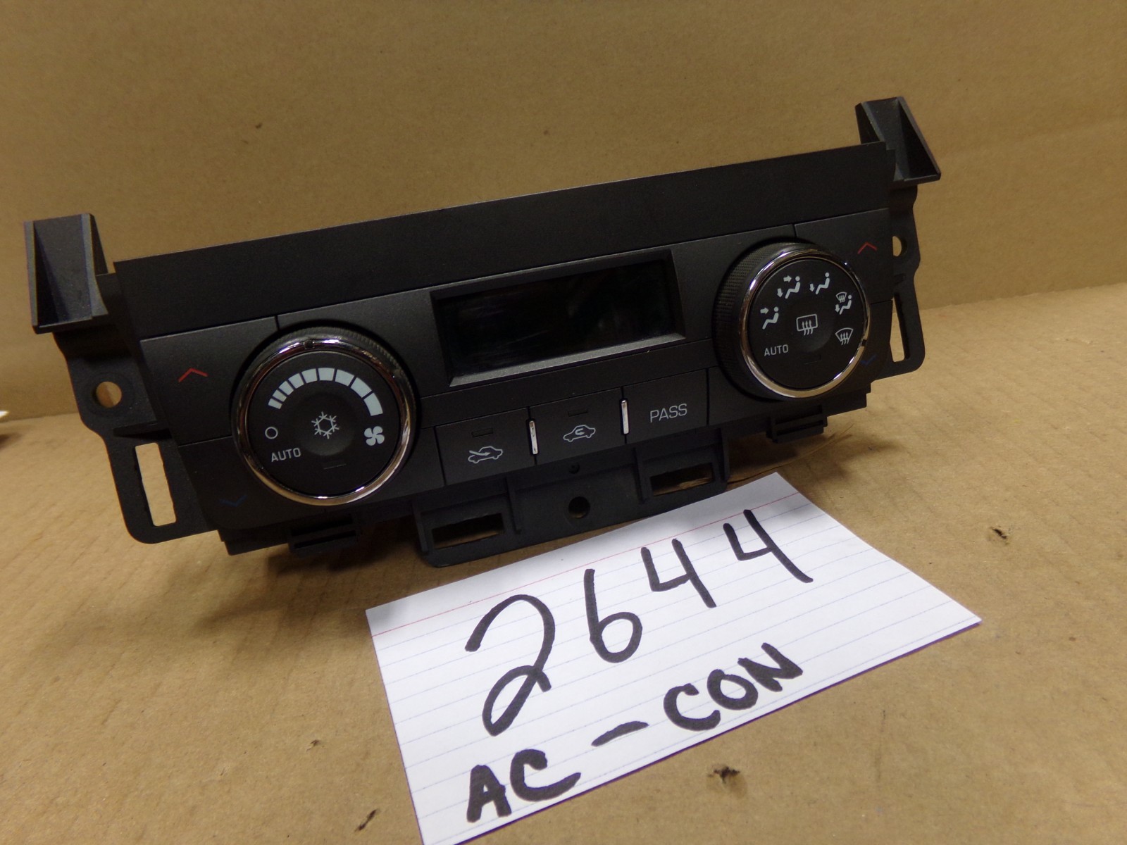 06 07 08 09 10 11 Buick Lucerne AC and Heater Control Used Stock #2644-AC 