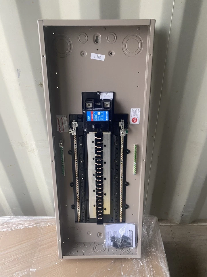 Interruptor principal Eaton 200 amperios CHP42B200X7 CON CUBIERTA EMPOTRADA CHPX7BF Foto 3 de 4