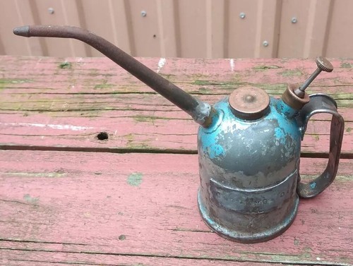 Oiler Can thumb pump CUTTING OIL Workshop Garage VINTAGE