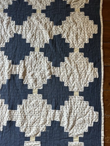 Old Hand Sewn Quilt Textile Handmade Great Pattern Blue - Picture 8 of 15