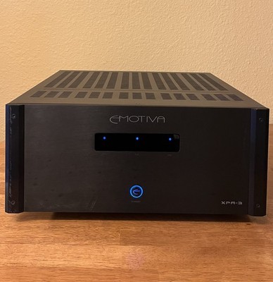 Emotiva XPA-3 Gen 2 power Amplifier (3 Channels - 200 W per channel on 8 Ohm)