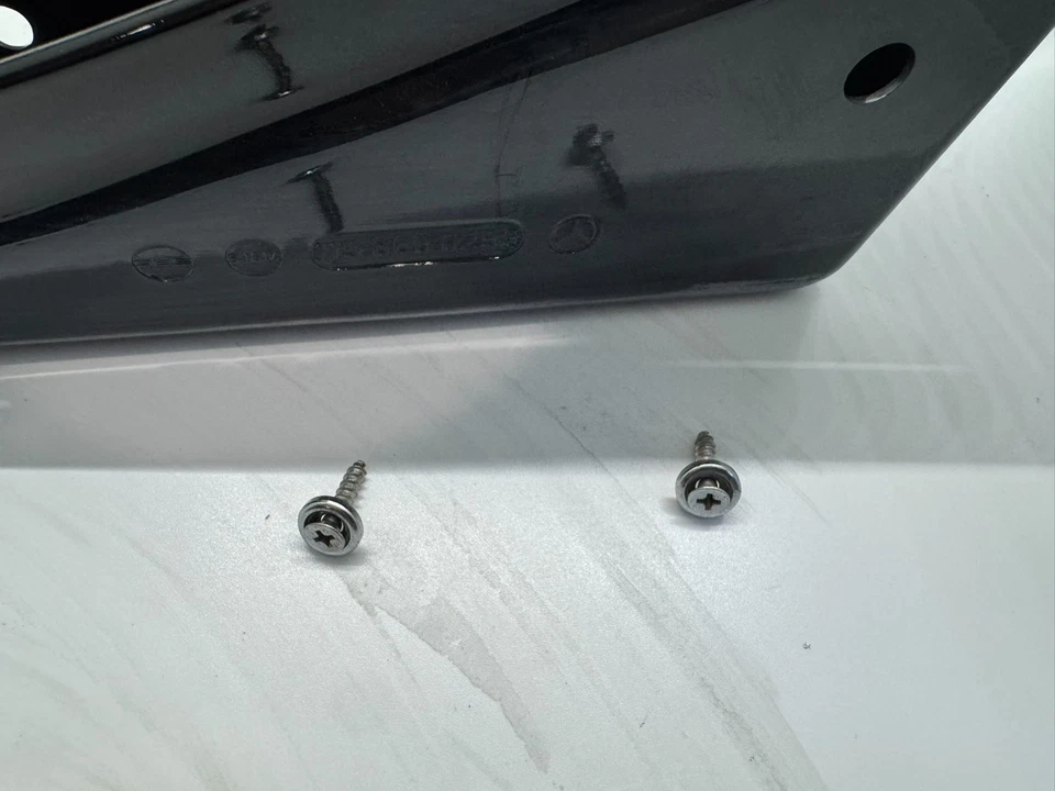 SOPORTE KIT PRIMEROS AUXILIOS MERCEDES-BENZ R107 560SL 380SL 450SL 1158650255 EXCELENTE Foto 4 de 4