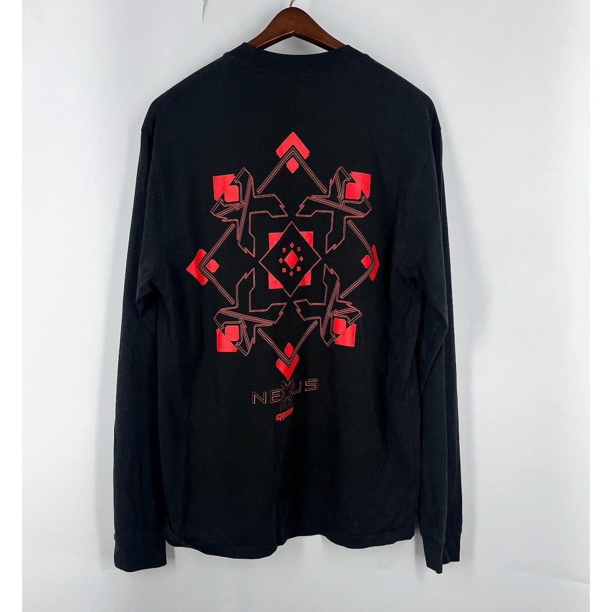Nexus Tour Black Red Geometric Long Sleeve Graphic T-Shirt