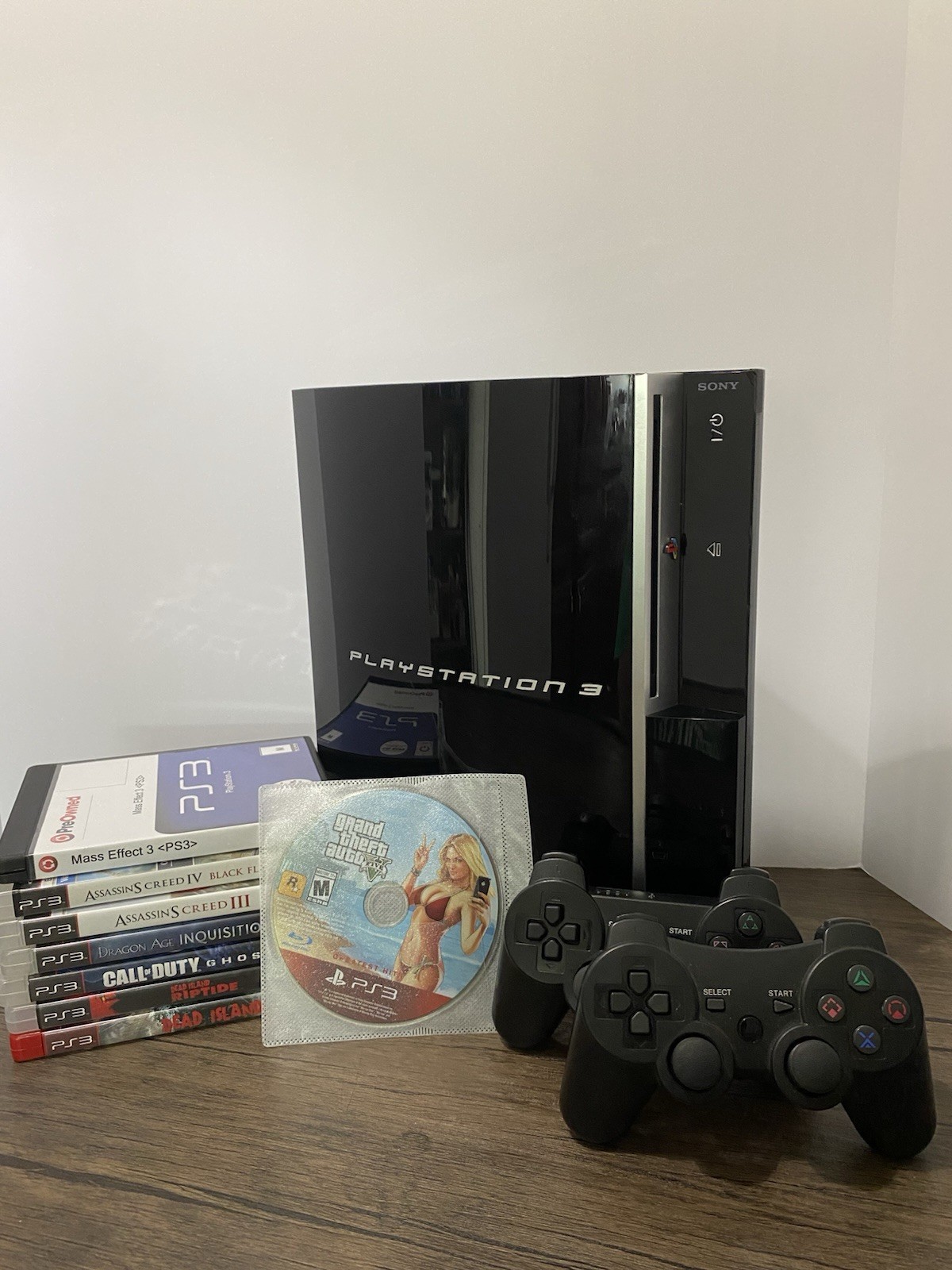 Sony PlayStation 3 FAT console bundle(2 controllers / 9 games)