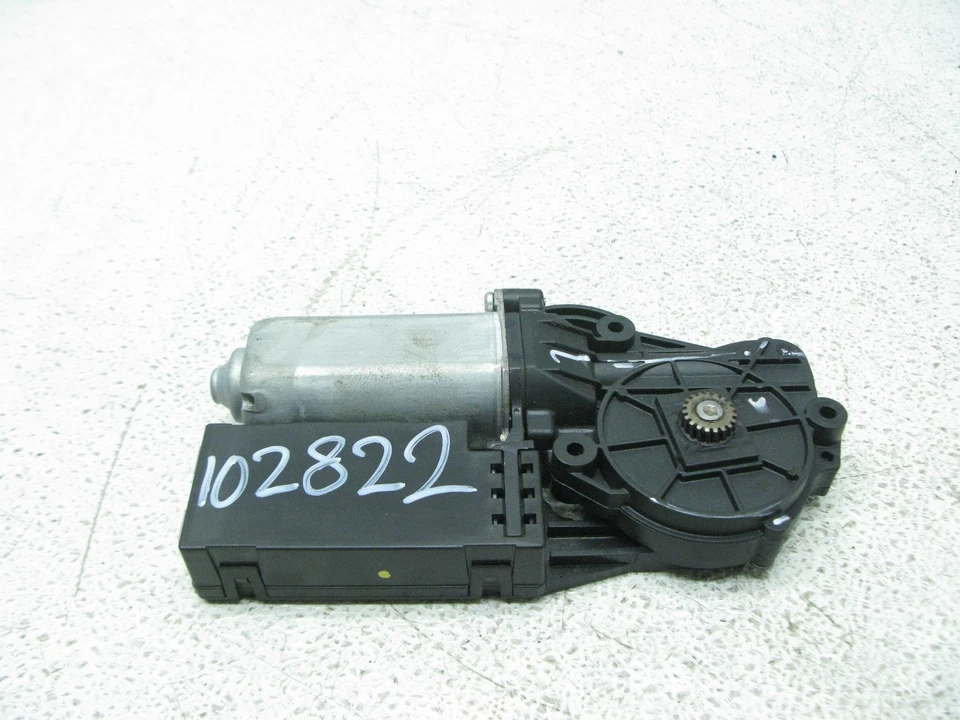 Cadillac DTS 2006-2011 techo corredizo motor OEM techo corredizo Foto 2 de 4