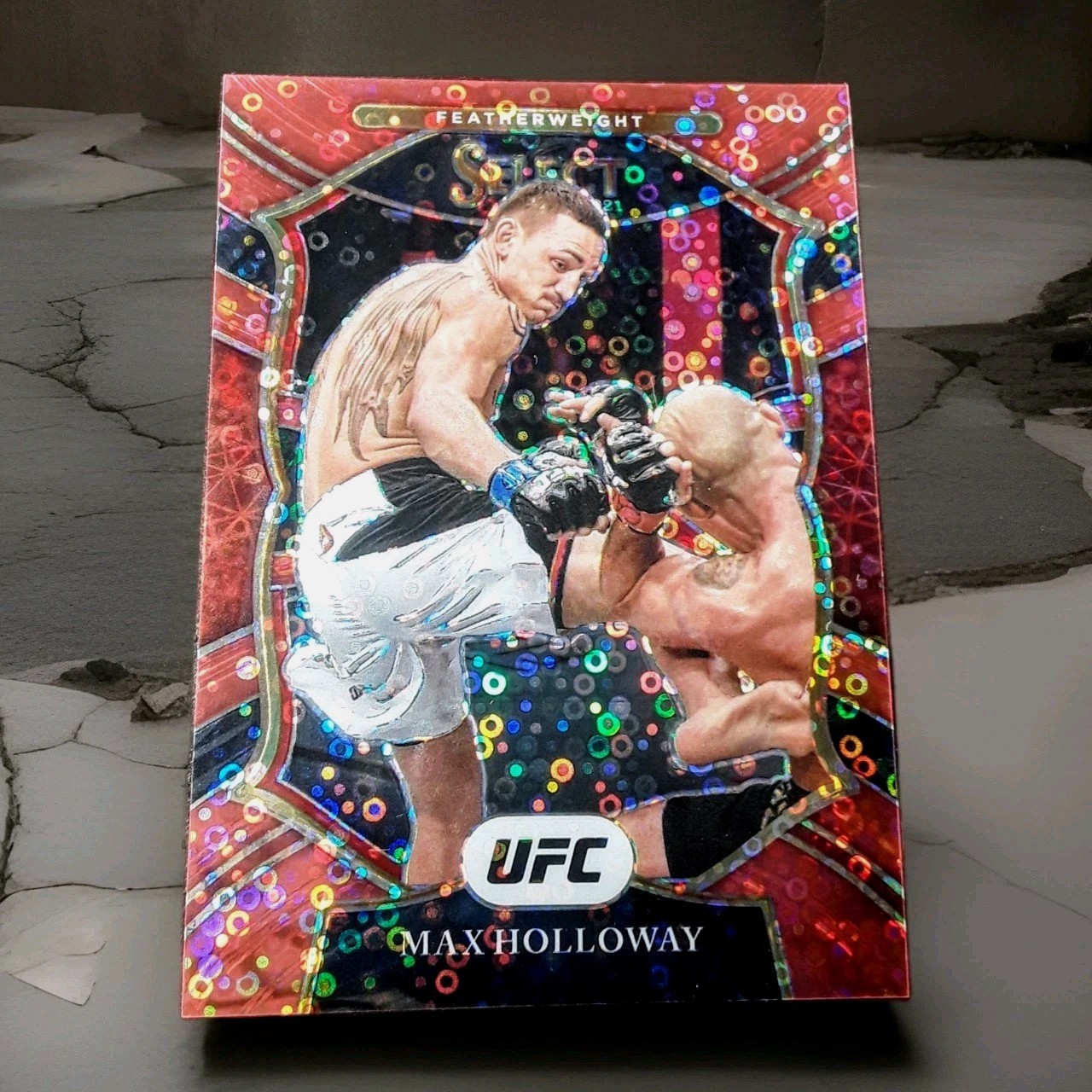 2021 Panini Select UFC Concourse Red Disco Prizm /199 Max Holloway #97