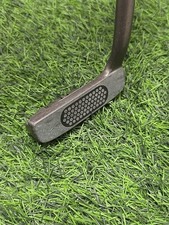 Putter Dunlop Tour TP11 - Longueur 34 Pouces, Design Blade, Pour Droitier, D'occasion