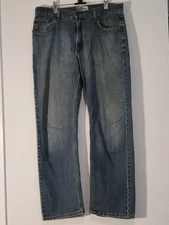 Signature By Levi Strauss Faded Men’s Bootcut Jeans 34x30 (labeled 34x32)