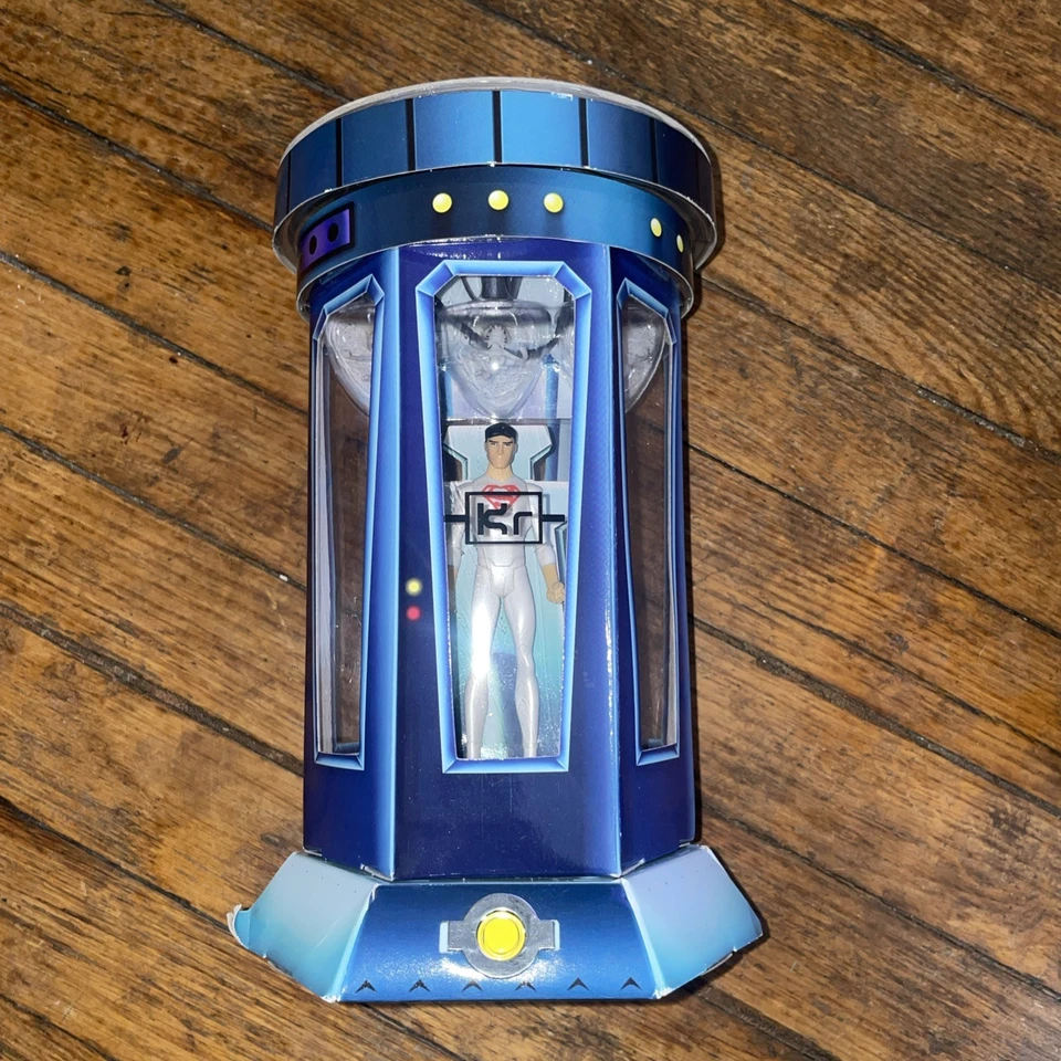 Young Justice Superboy in Cloning Chamber SDCC 2011 Exclusive Figure DC Universe - Image 2 of 2