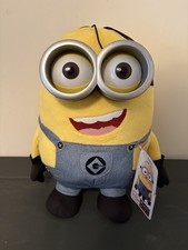 Thinkway Toys Jumbo Talking Minion Stuart Plush Despicable Me Glowing Eyes