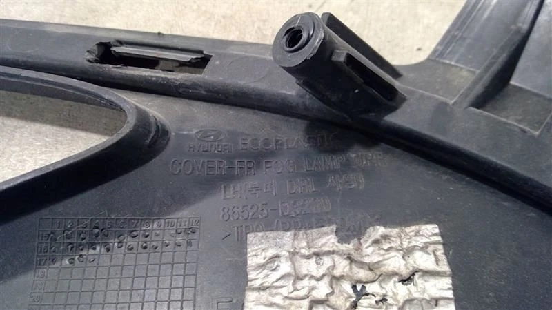 FARO ANTINIEBLA DELANTERO DERECHO HYUNDAI TUCSON 2015-2018 MOLDURA 86525-D3200 Foto 3 de 4