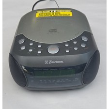 Emerson CD Clock Radio   Powers On