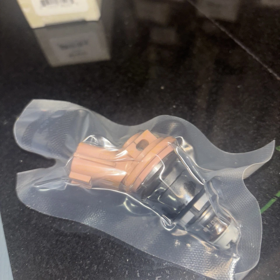 Juego de 4 inyectores de combustible Bostech MP4231 Reman para 92-93 Nissan Máxima Foto 3 de 3