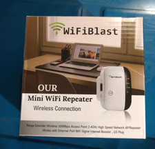 Amplec 300Mbps Mini WiFi Repeater Booster - Black- NIB- Wireless Connection