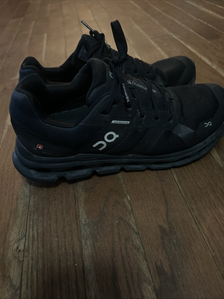 Women’s OnCloud Size 9 eBay