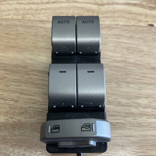2007-2010 Lincoln Navigator Driver Left Door Master Power Window Switch / Lock
