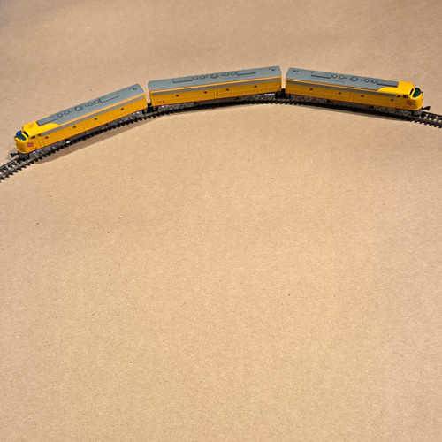 Juego de locomotora diésel KATO N Scale Milwaukee Road EMD F7 A-B-A 17625 | Condition: Used