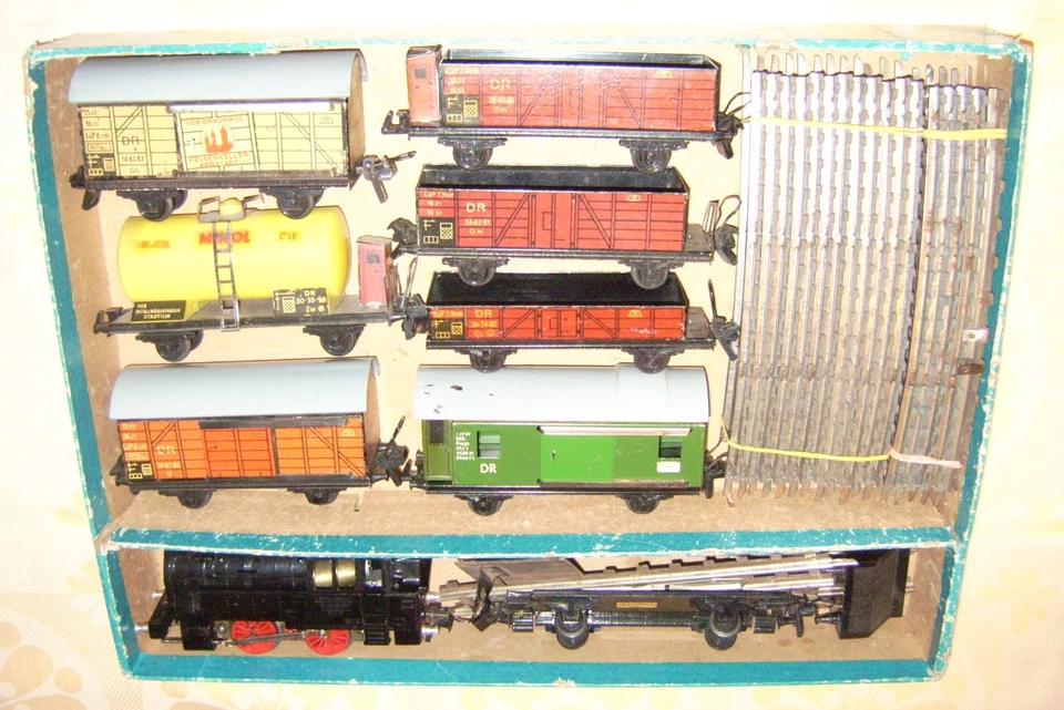 funktionsfähige BR80, 8 Güterwag., 17 Gleise, Weich, Prell., OVP Stadtilm Spur S - Bild 3 von 4