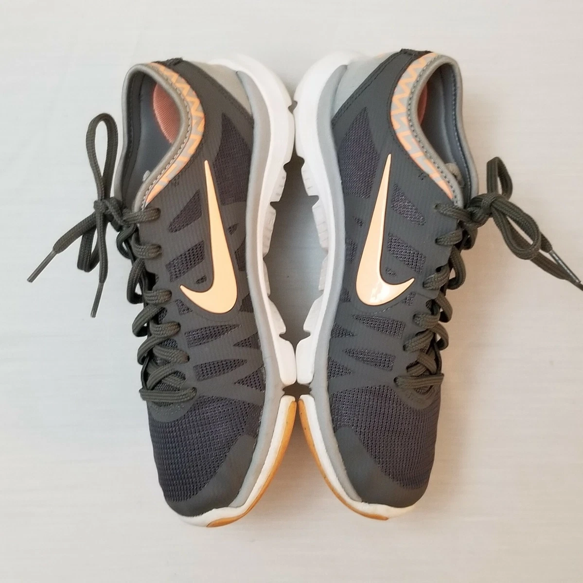 Nike supreme top lace up
