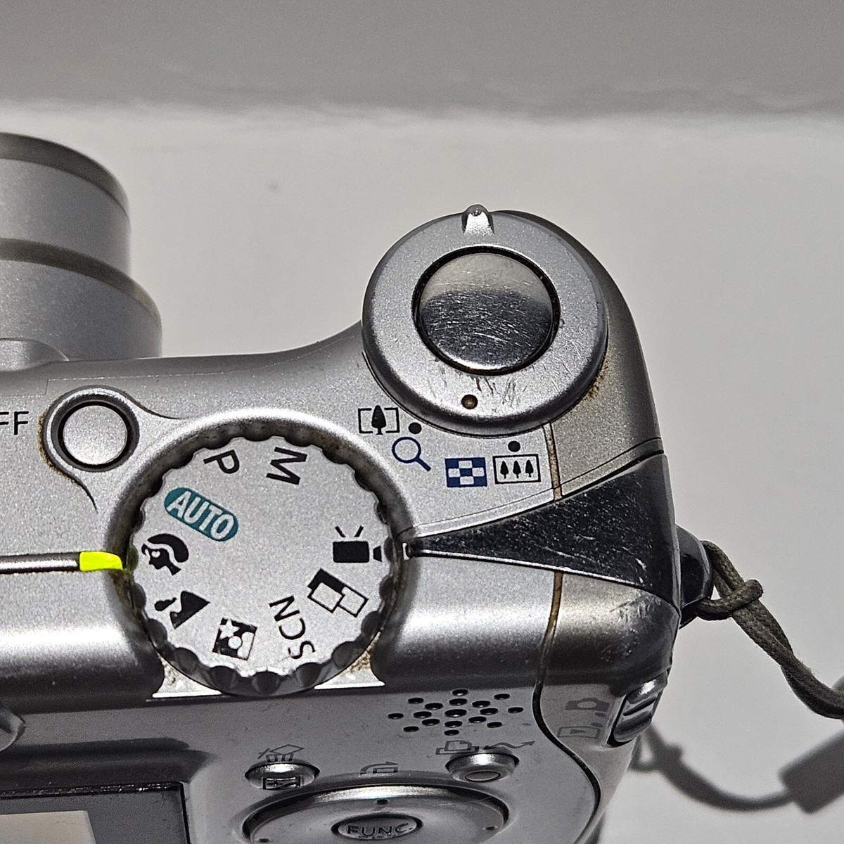 Canon PowerShot A530 5.0MP Digital Camera - Silver FOR PARTS (See