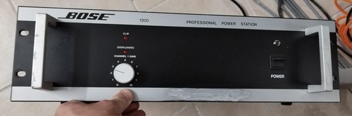 FINALE BOSE 1200 USCITA 100 Volts
