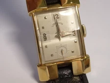 Space Age Elgin 14k YGF Curved Tanq Watch 21J 37mm L x 20mm  Cal 670