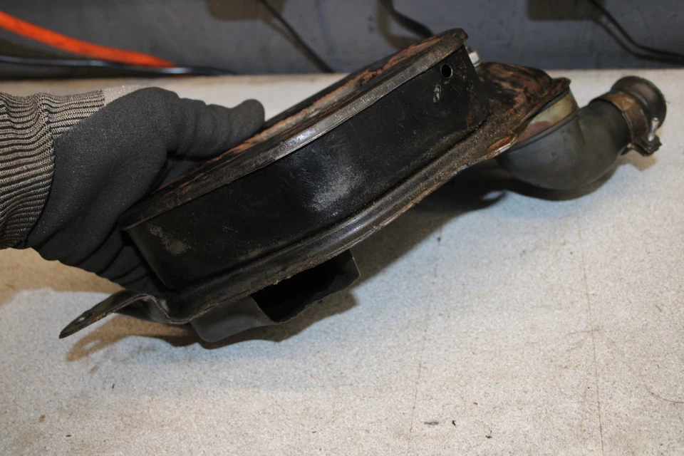 1974 Yamaha RD60 AIRBOX AIR INTAKE FILTER BOX W4-4219.AAE - Image 2 of 4