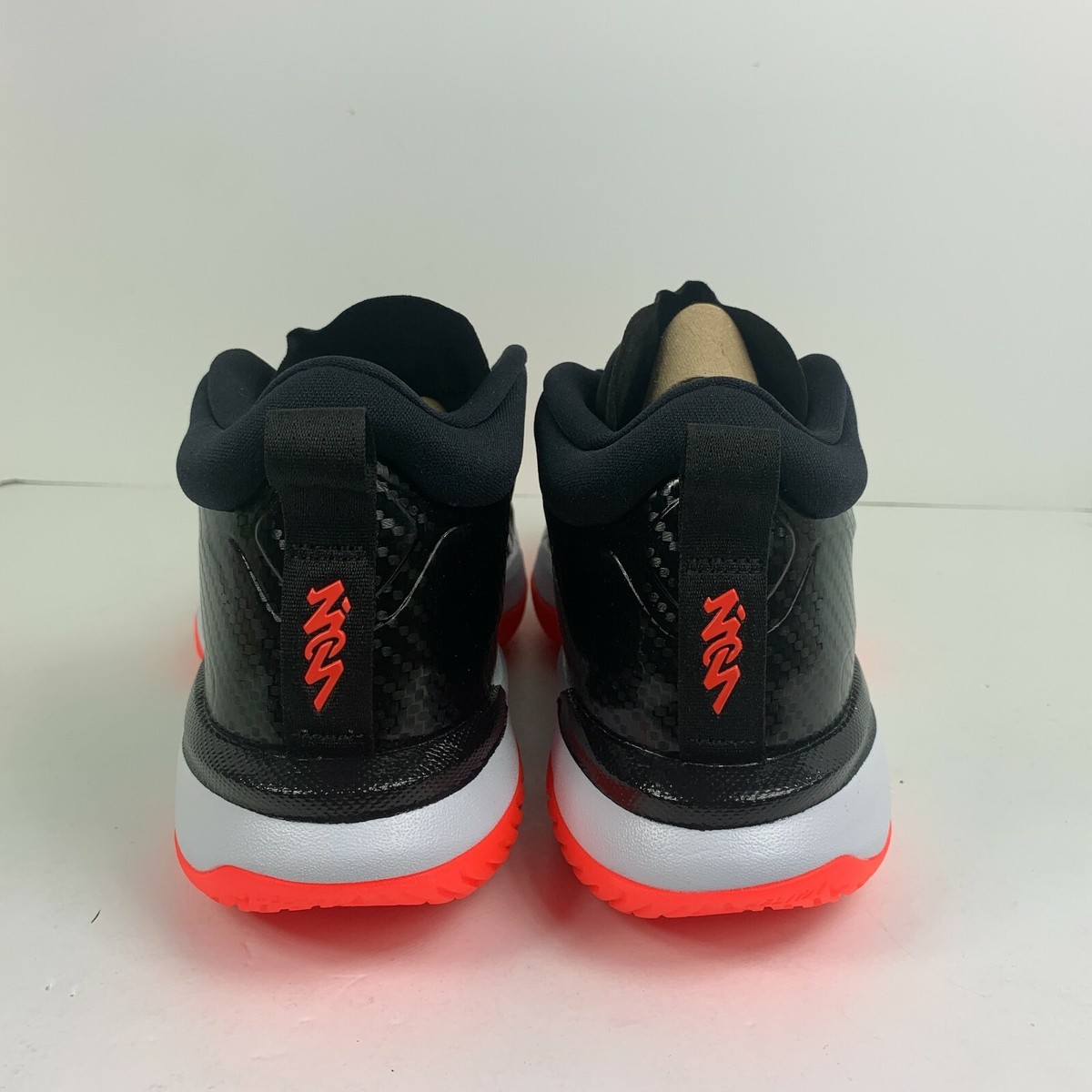 Jordan Zion 1 Black White Bright Crimson DA3130-006 New SIZE 10 Jordan Zion 1 Black White Bright Crimson DA3130-006 New SIZE  main image 4