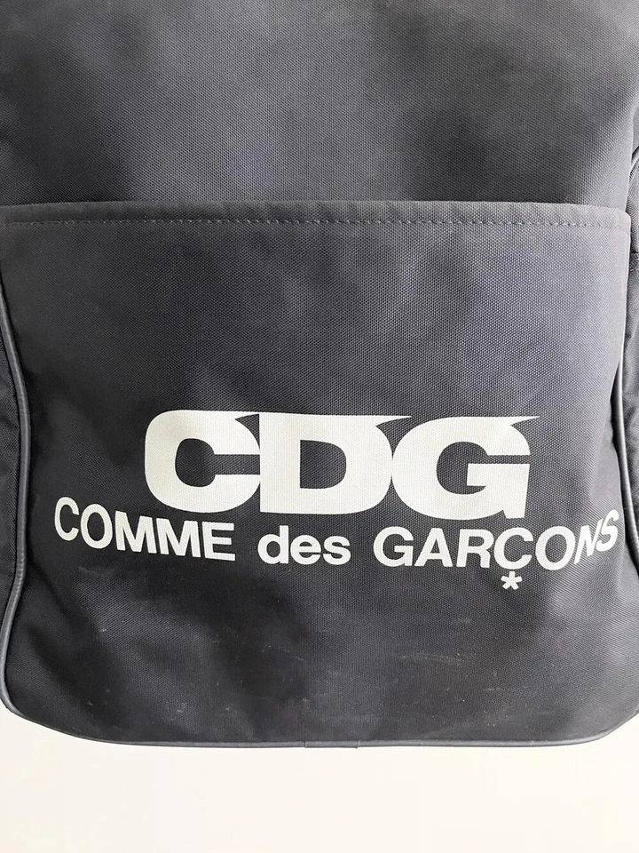 Bolso de Hombro Comme des Garcons Buen Diseño Tienda CDG Logo Aerolínea Negro AUTÉNTICO Foto 3 de 4