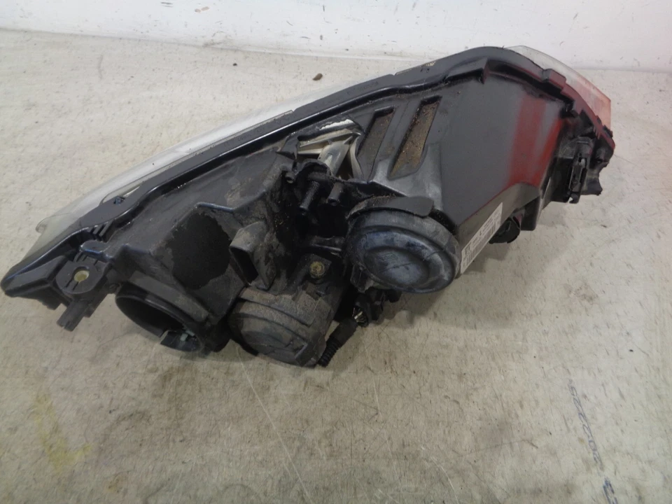 Faro halógeno lateral de pasajeros SEAT TOLEDO MK4 2013 6JC941015 **dañado** Foto 3 de 4