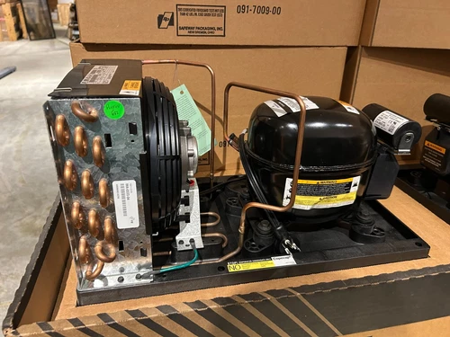 Emerson / Copeland Condensing Unit MUPM-0031-IAA-121 (R290 1/3 HP M Temp)