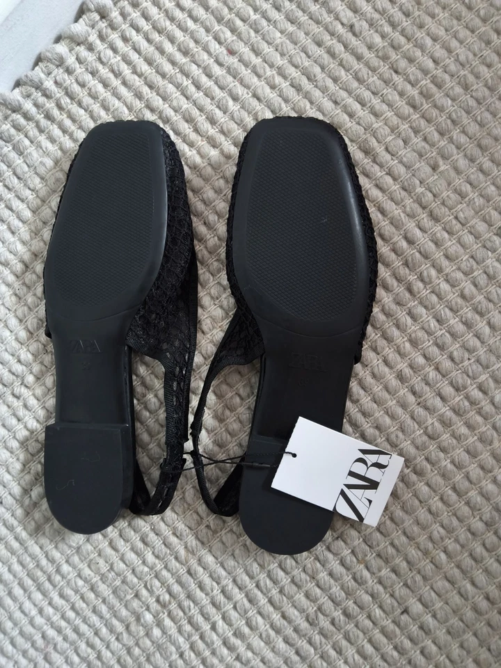 Ballerines Zara résille noires neuves | Élégantes | Taille 39 - Photo 4/4