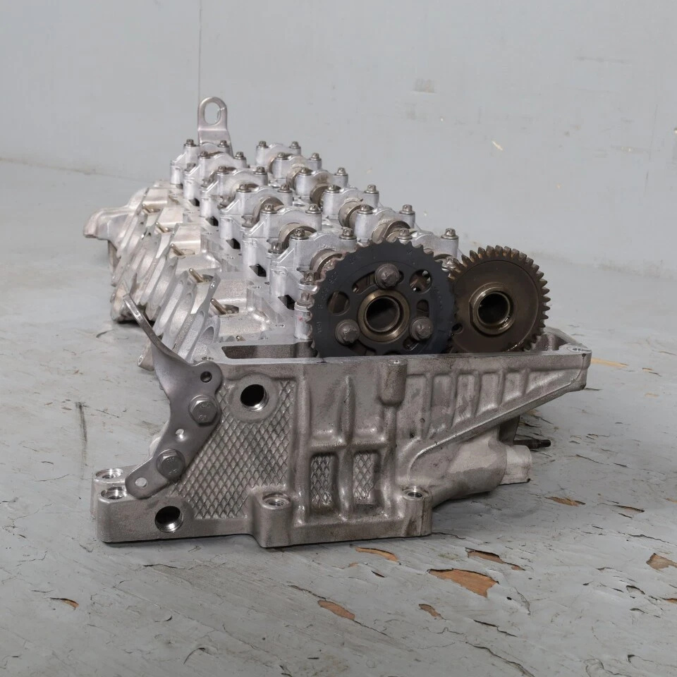 2014-2018 BMW 535d 740Ldx X5 Diesel Cylinder Head 11127812927 OEM Used Foto 2 de 4