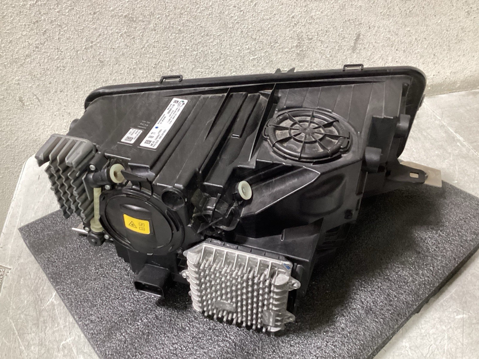 2019 2020 2021 2022 2023 Rolls Royce CULLINAN Left Headlight Used OEM Complete