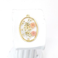 4PCS Gold Tone Dried Pressed Daffodil Flower Resin Oval Shape Pendant GXE1301